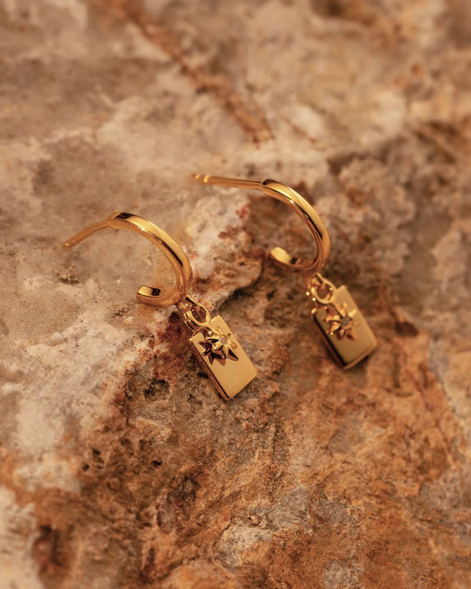 GUIDING STAR HOOPS (18K GOLD PLATED) - Image 4