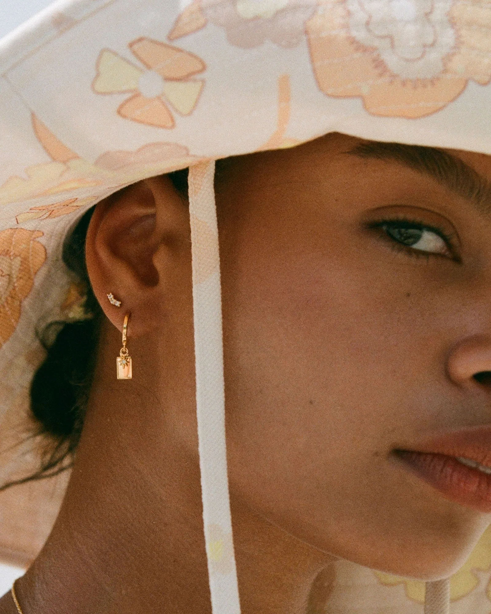 GUIDING STAR HOOPS (STERLING SILVER) - Image 5